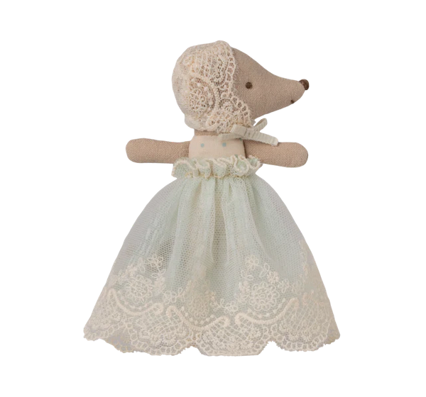 Baby mouse in gown Mint- by Maileg