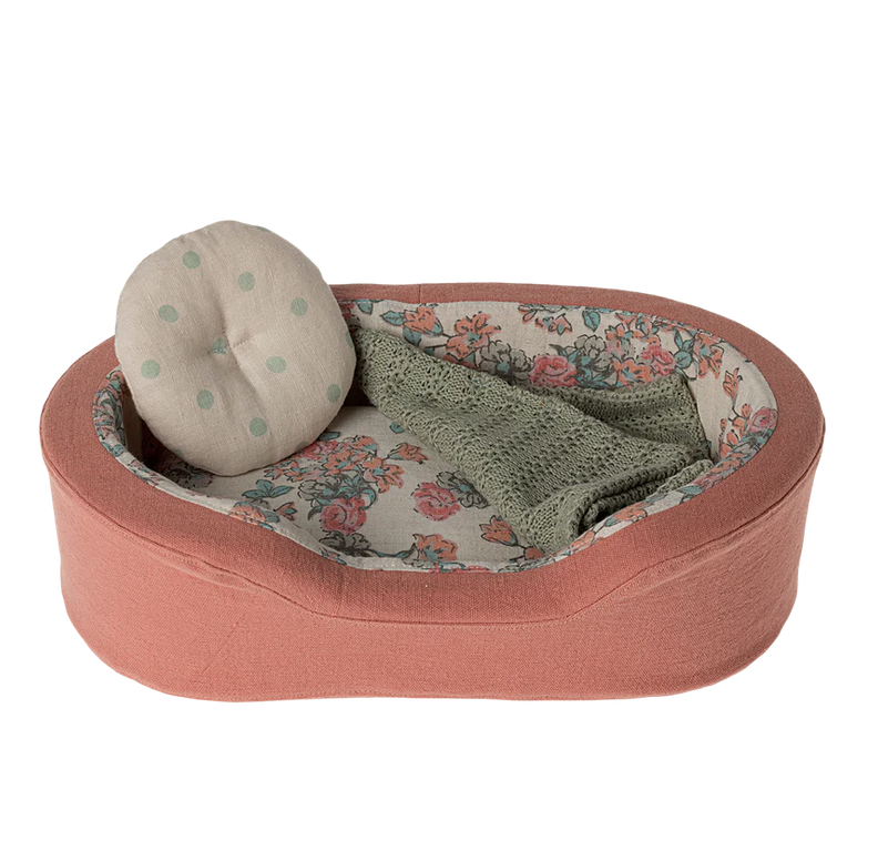 Cosy Basket, Small - Cora by Maileg