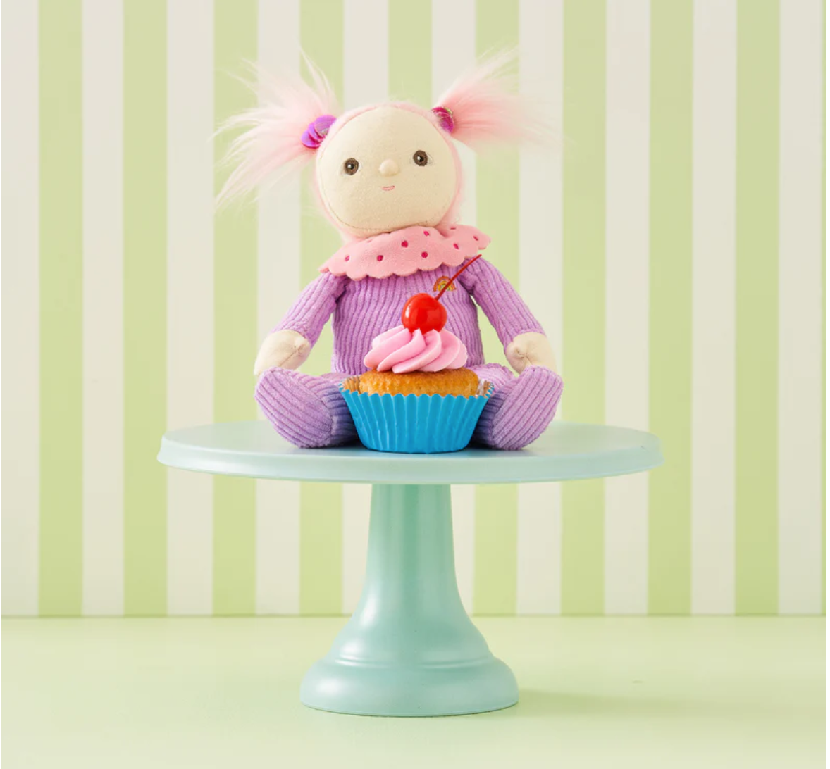 Dinky Dinkums Sweet Treats Clara Cupcake by Olli Ella