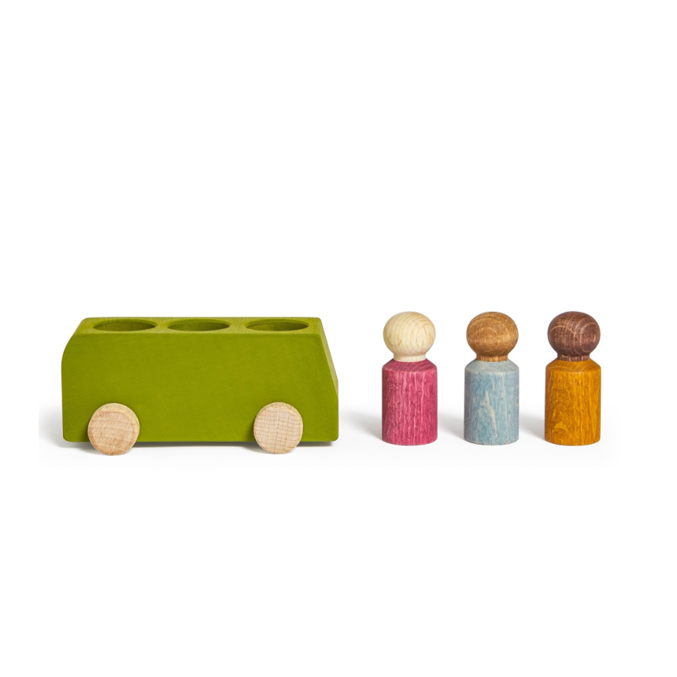 Bus Lime with 3 Figures By Lubulona