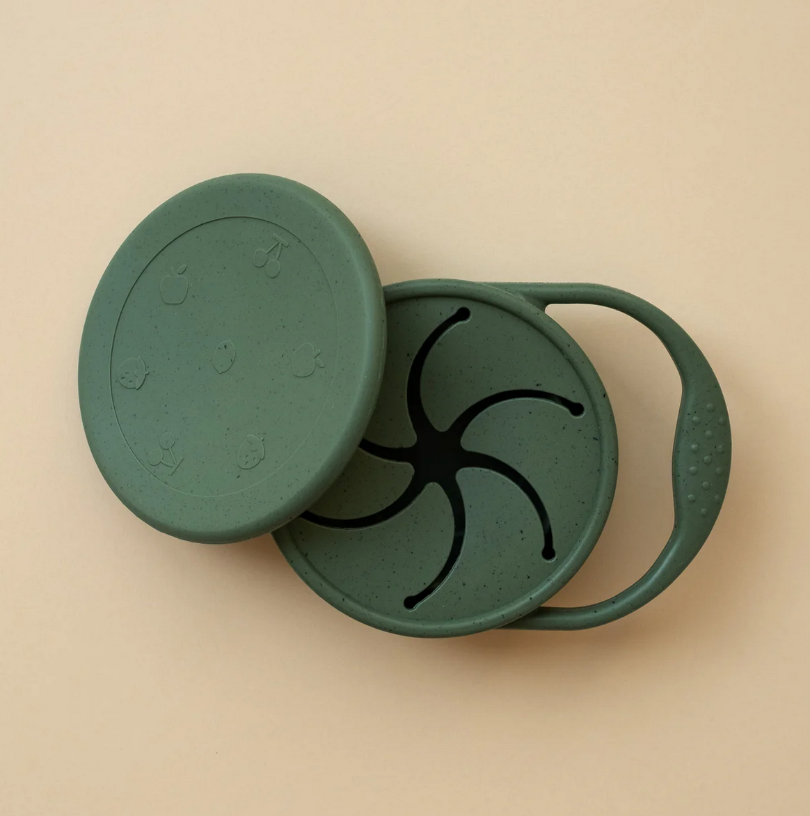 Snack bowl with lid by Minika