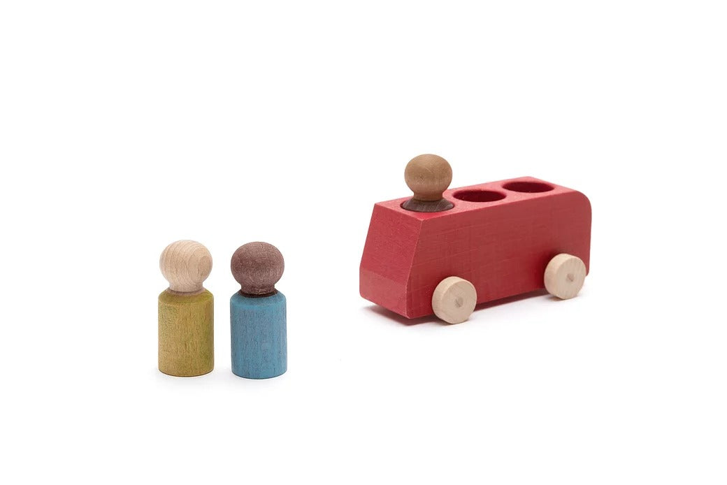 Bus Red with 3 Figures By Lubulona