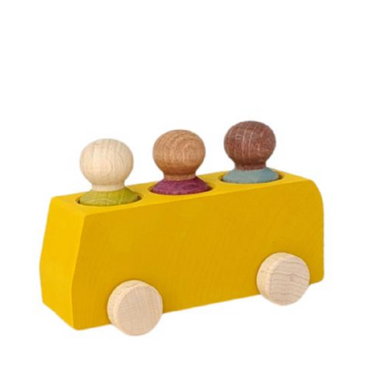 Bus Yellow with 3 Figures By Lubulona