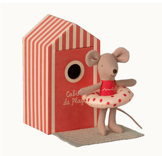 Beach mice, Little sister in Cabin de Plage by Maileg