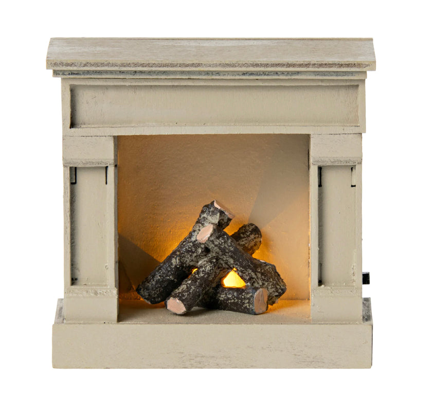 Fireplace, Vintage Off-white - Mouse size by Maileg