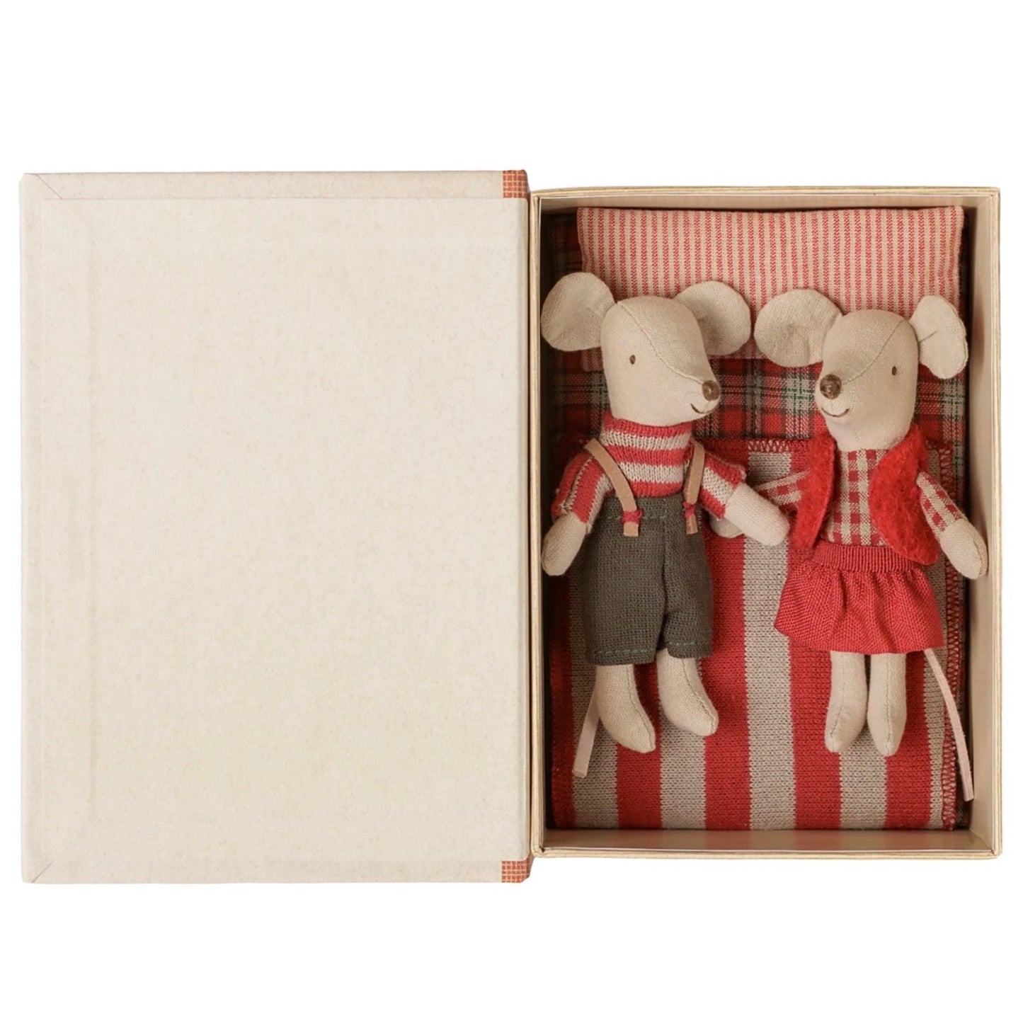 Christmas twin mice, Little sister and brother in book by Maileg