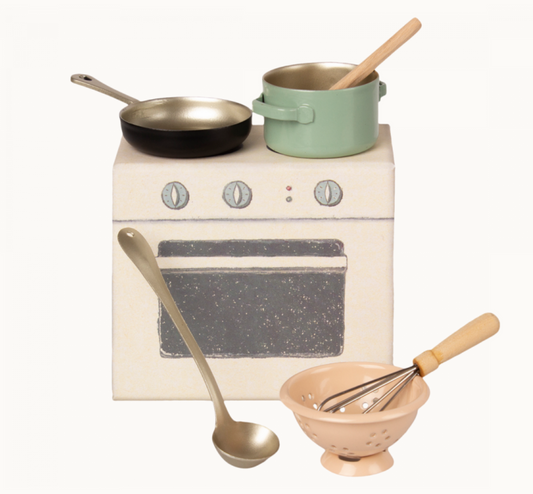 Miniature cooking set by Maileg