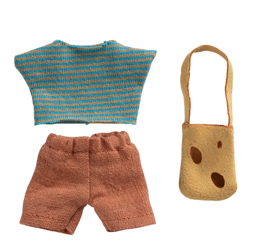 Clothes and bag, Little Brother mouse by Maileg