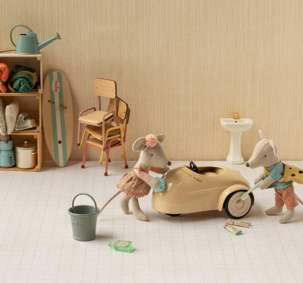 Car, Mouse - Wheat  by Maileg