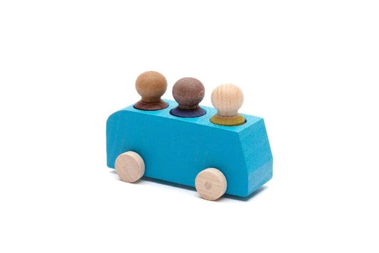 Bus Turquoise with 3 Figures By Lubulona
